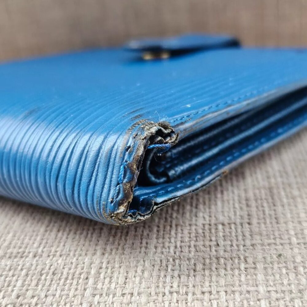 Louis Vuitton Wallet Card Holder Blue Leather Bifold Purse Made in Spain - Picture 8 of 13
